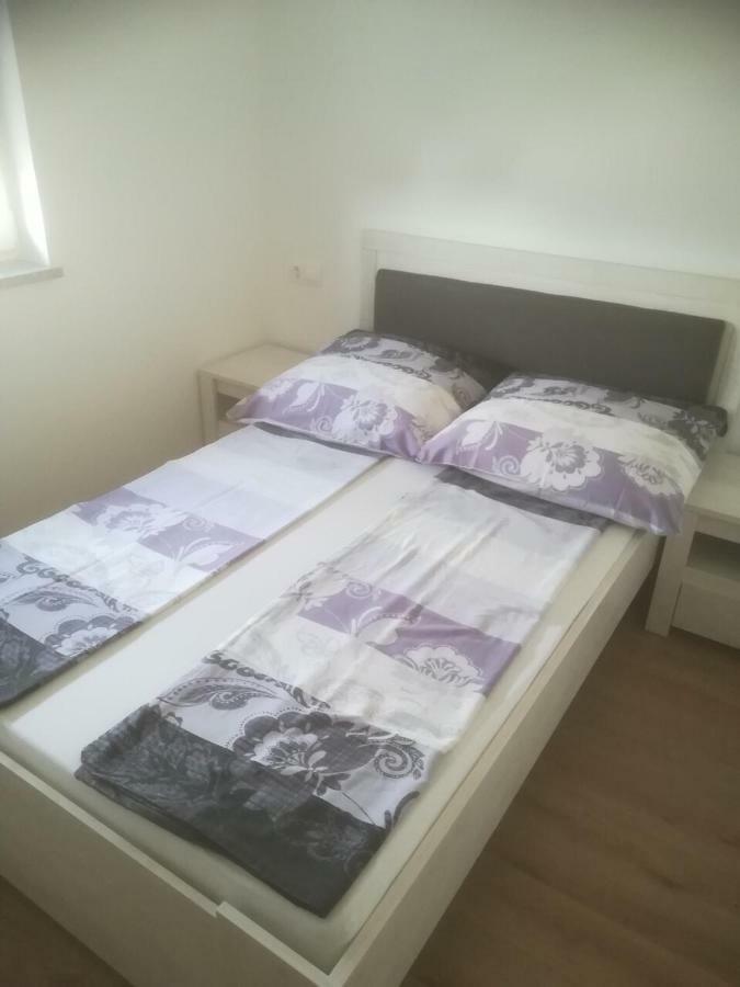 Apartman Ki Apartment Pula Ngoại thất bức ảnh
